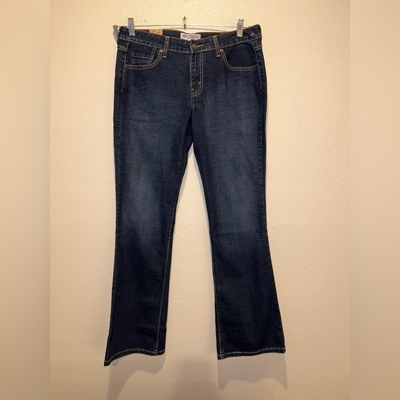 Levi Strauss Signature Jeans‎ 11 Juniors Lowrise Bootcut - Slim Fit - NWT - Picture 1 of 8